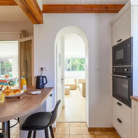 Feriehus Nostress-villa 6 Pers By Interhome